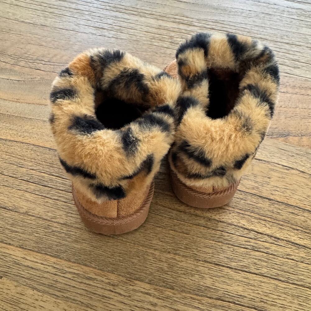 First Steps Toddler Girl Boots - Size 6 - Picture 4 of 5
